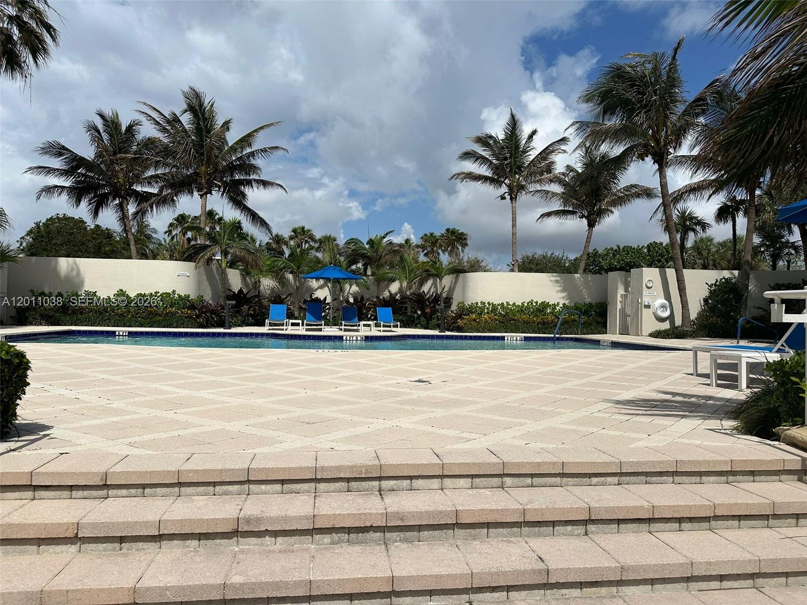 RENAISSANCE ON THE OCEAN - Residential