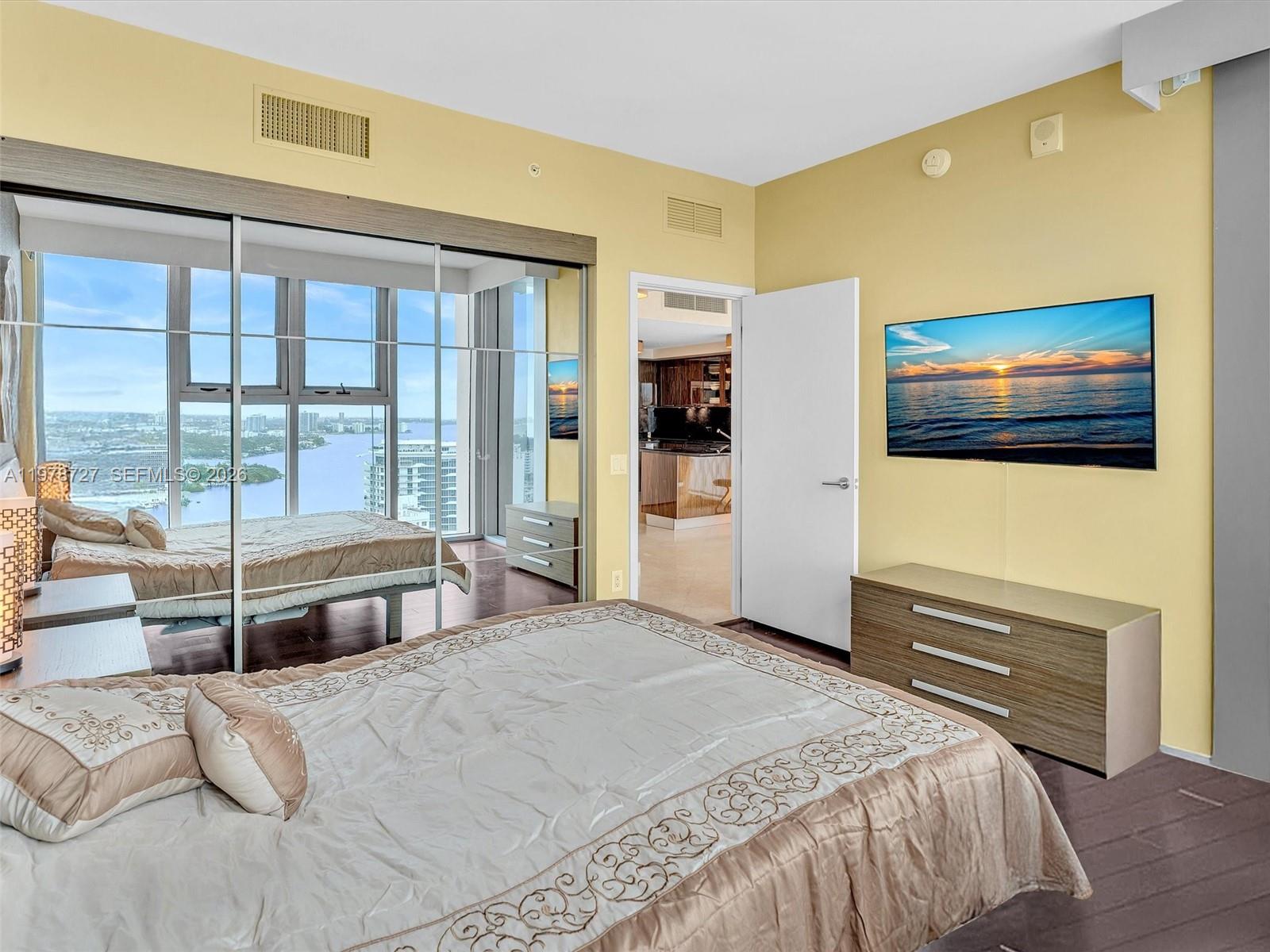 NORTH CARILLON BEACH COND - Residential