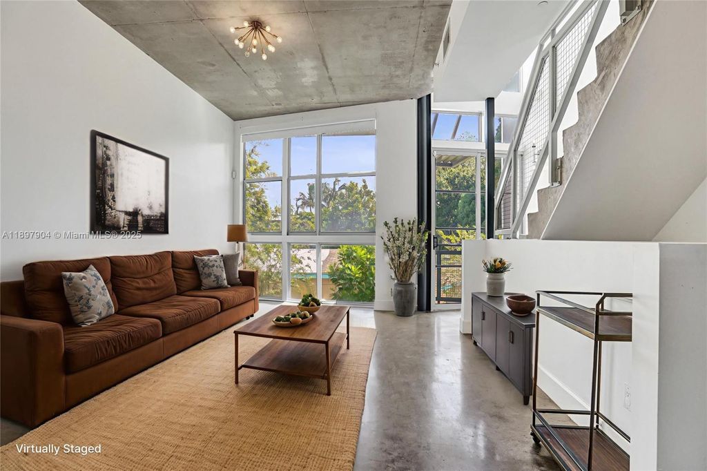 Photo of 716 SE 12th St #13, Fort Lauderdale, FL 33316 (MLS # A11897904)