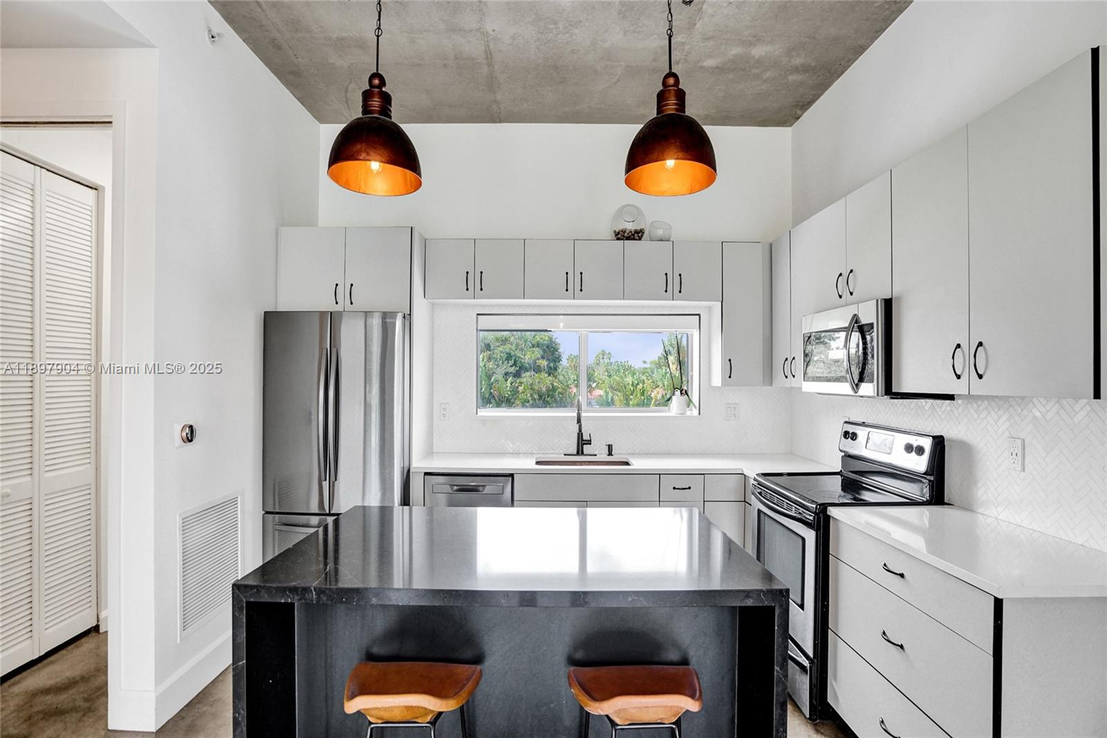 EVERGLADES LAND SALES CO - Residential