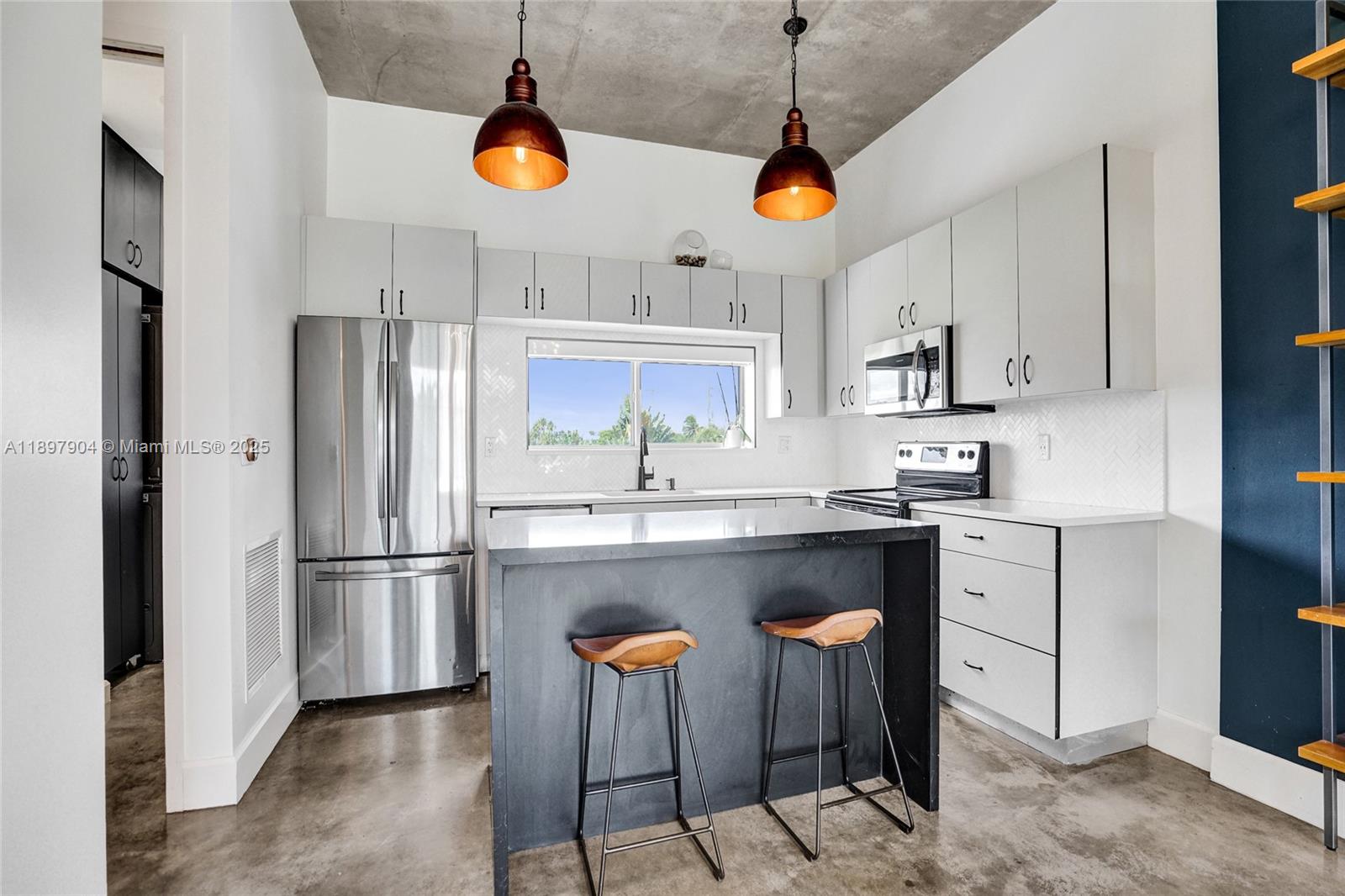 EVERGLADES LAND SALES CO - Residential