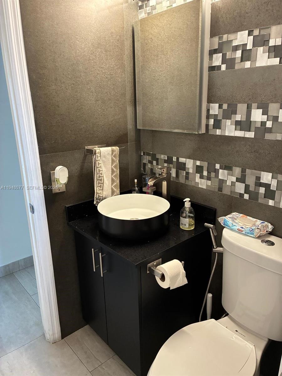 MADRID TERRACE CONDO - Residential