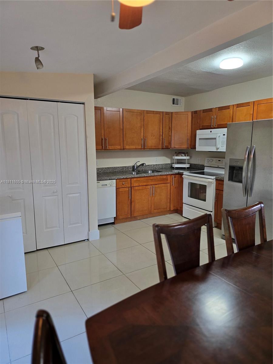 RANDALL PARK - Residential