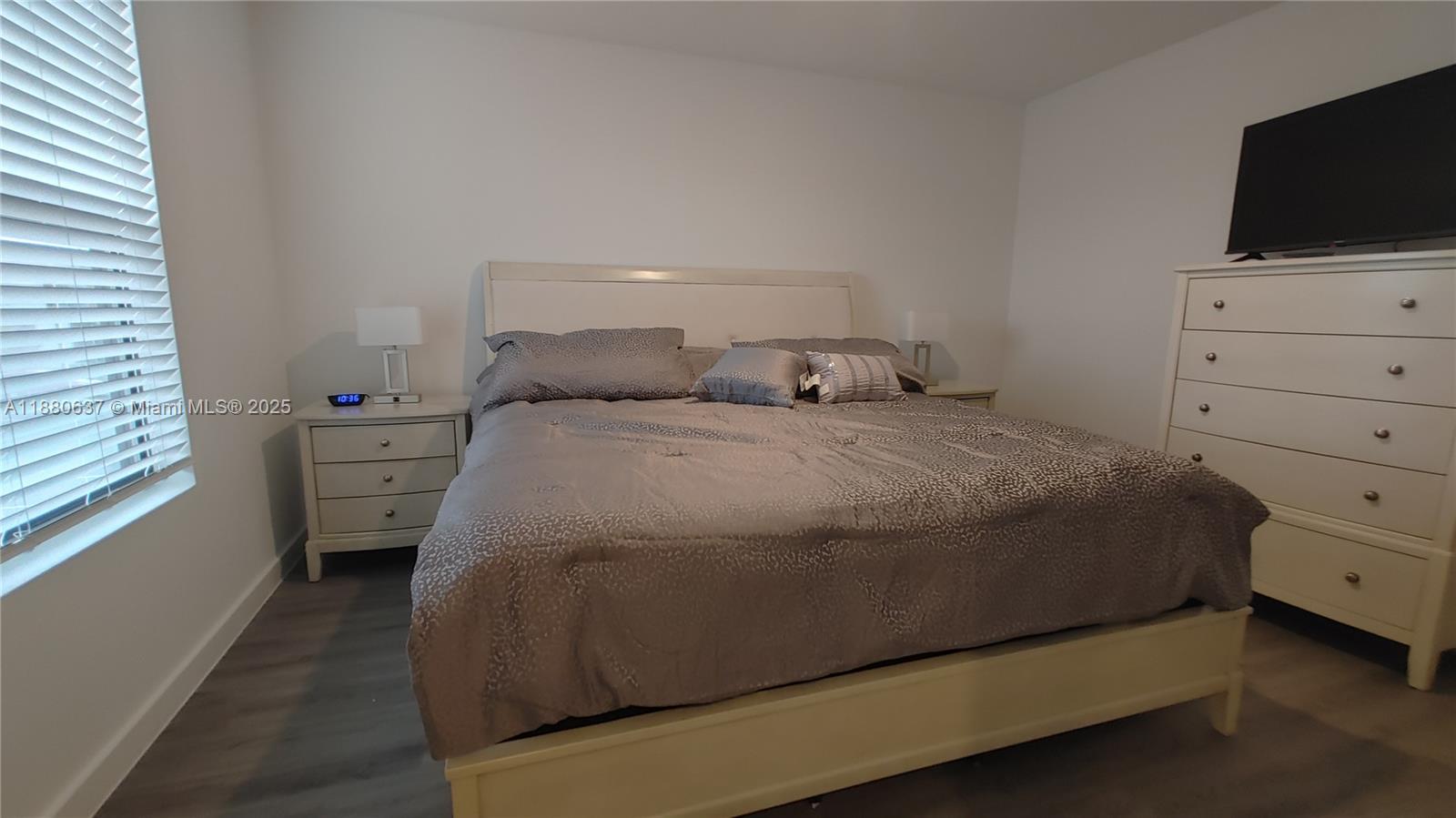 THE HUB AT WESTSIDE RESERV - Residential