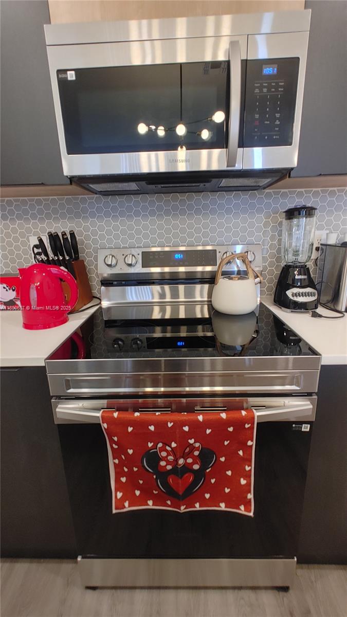 THE HUB AT WESTSIDE RESERV - Residential