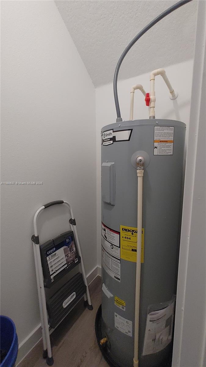 THE HUB AT WESTSIDE RESERV - Residential