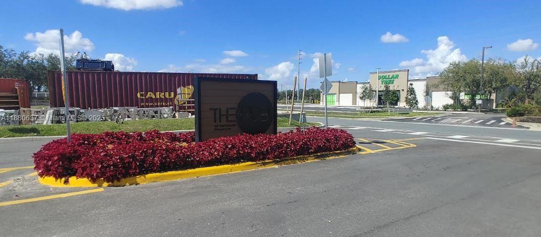 THE HUB AT WESTSIDE RESERV - Residential