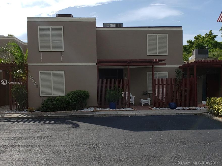 ***ONE OF A KIND***Enjoy music throughout your home & patio.  Beautifully remodeled 2 story, 3 bed 2 bath townhome, with LAKEVIEW in walking distance of GOLF COURSE. Unique features include: IN-GROUND WHIRLPOOL HOT TUB, 2nd Floor LOFT STYLE BEDROOM, Covered Patio, 20' floor to ceiling bookshelf, intercom system, mirrored entrance, newer kitchen, bathrooms & NEW ROOF (2019). A truly unique townhome that's priced to sell!!! Make appointment to view today. This one will not last!!!