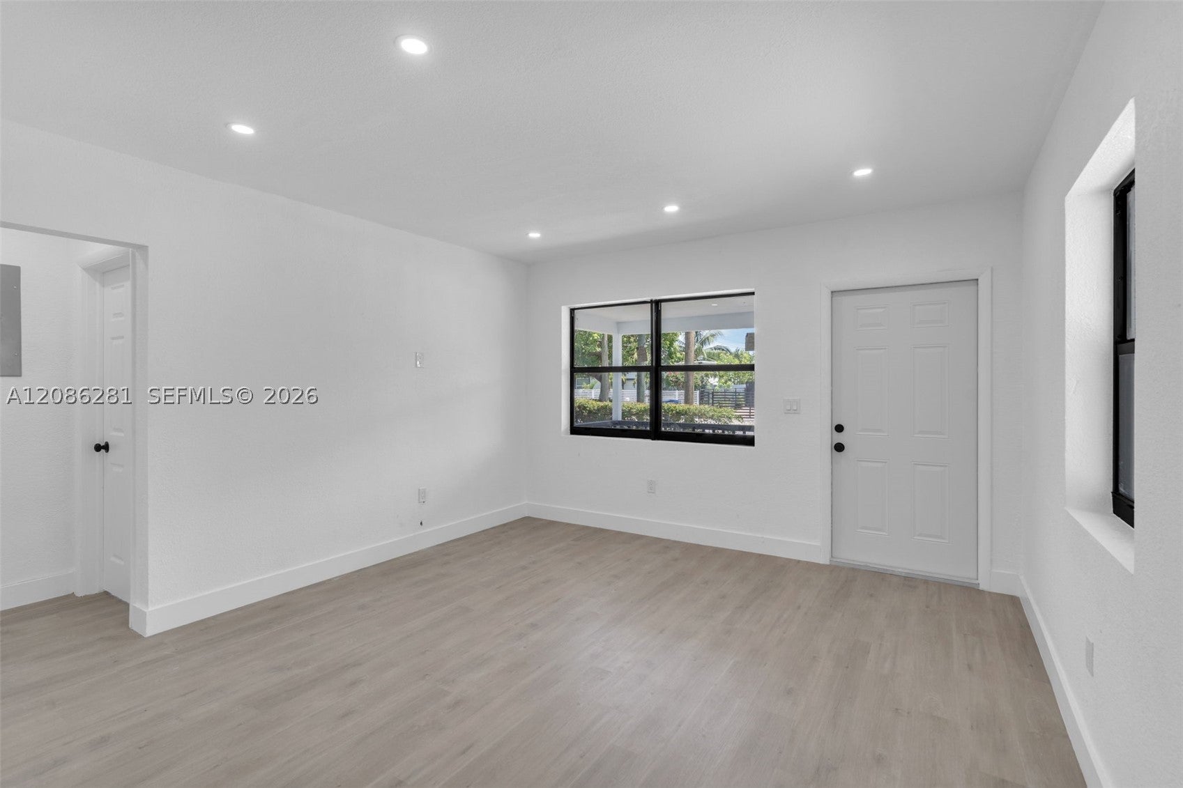 2121 NW 86th Ter