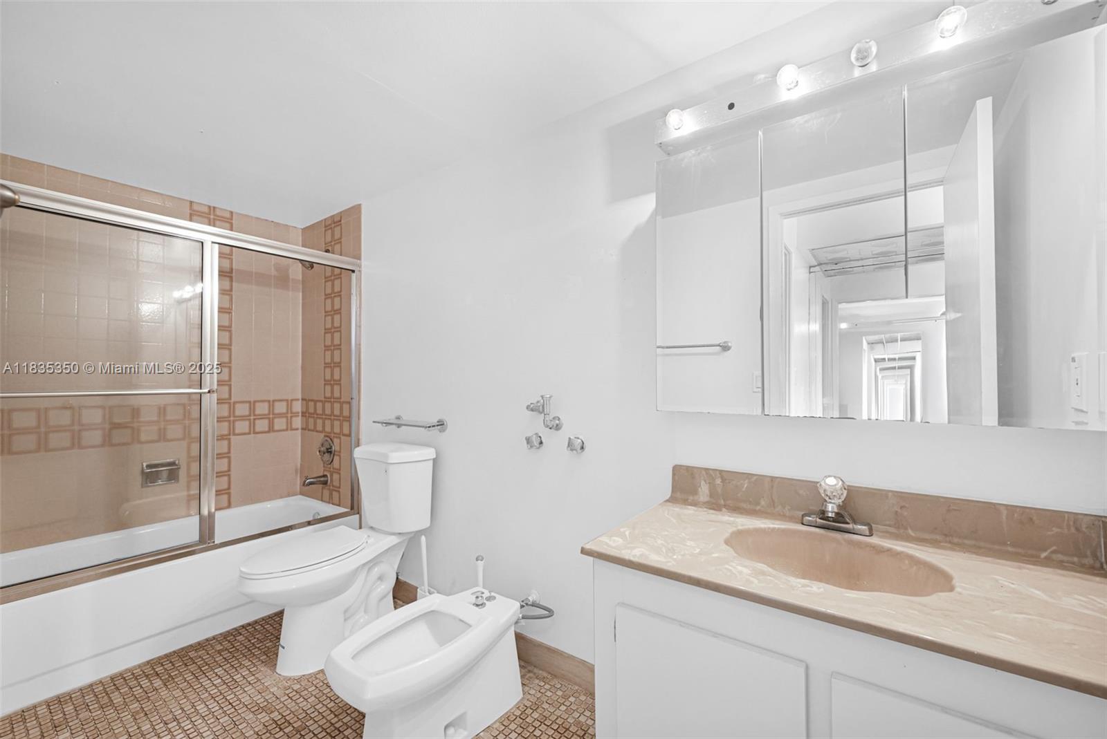 OLYMPUS CONDO PHASE - Residential