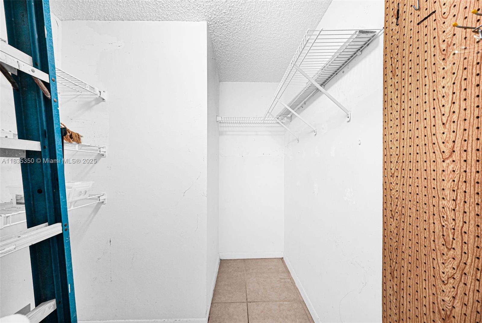 OLYMPUS CONDO PHASE - Residential