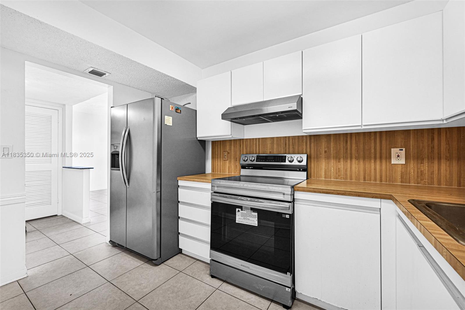 OLYMPUS CONDO PHASE - Residential