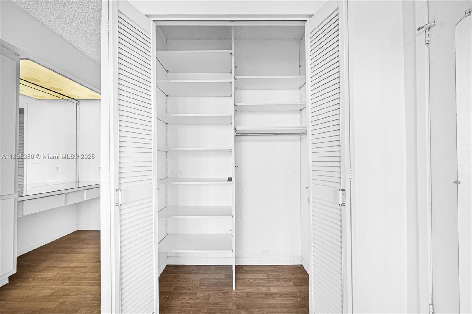 OLYMPUS CONDO PHASE - Residential