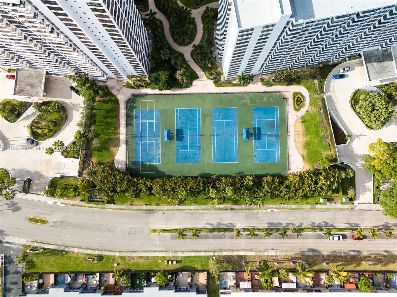 OLYMPUS CONDO PHASE - Residential