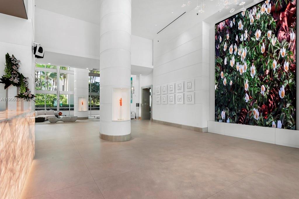 THE RESIDENCES AT THE BAT - Residential Lease