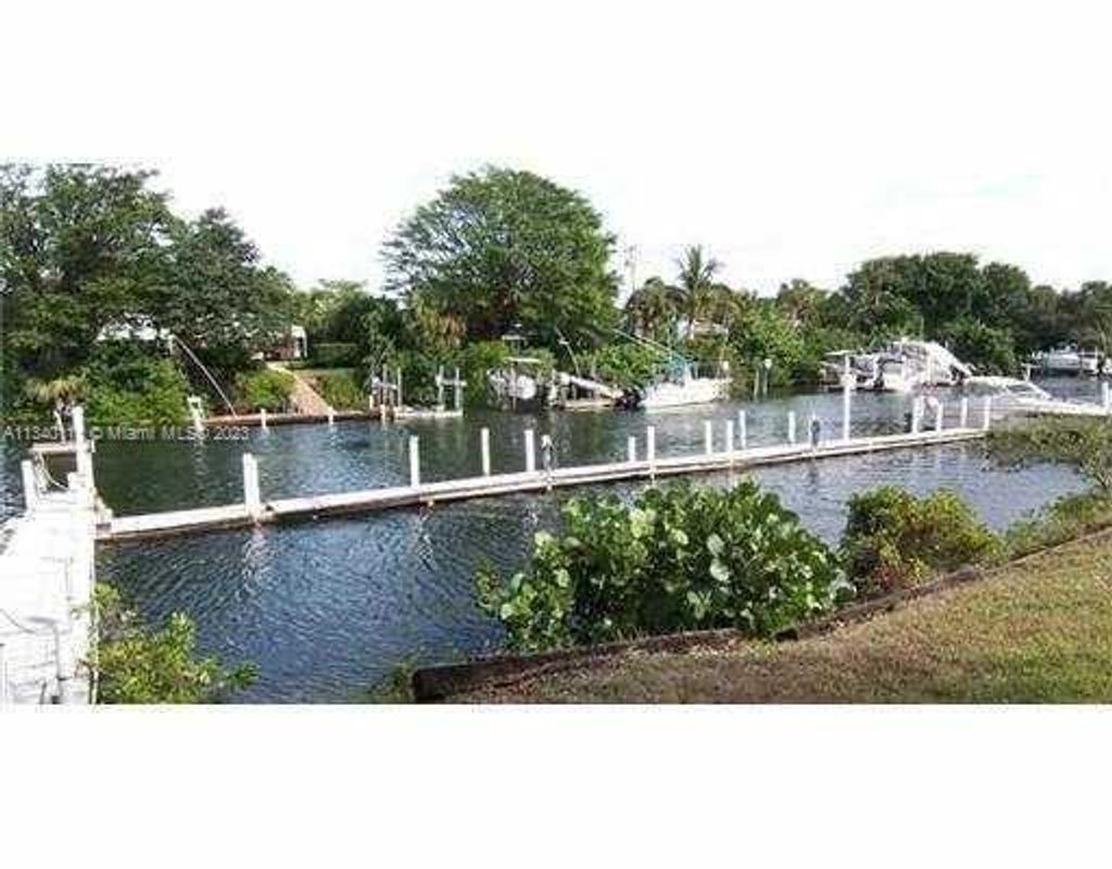 Photo of 330 Southwind Dr #3, North Palm Beach, FL 33408 (MLS # A11340111)