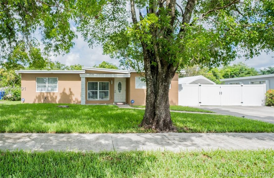 What a hidden GEM in the West Park area!! This home features 2 spacious bedrooms, one bathroom, updated open kitchen, huge backyard and it even comes with a sun room that can be used as a play room or den! This home is centrally located near the stadium.