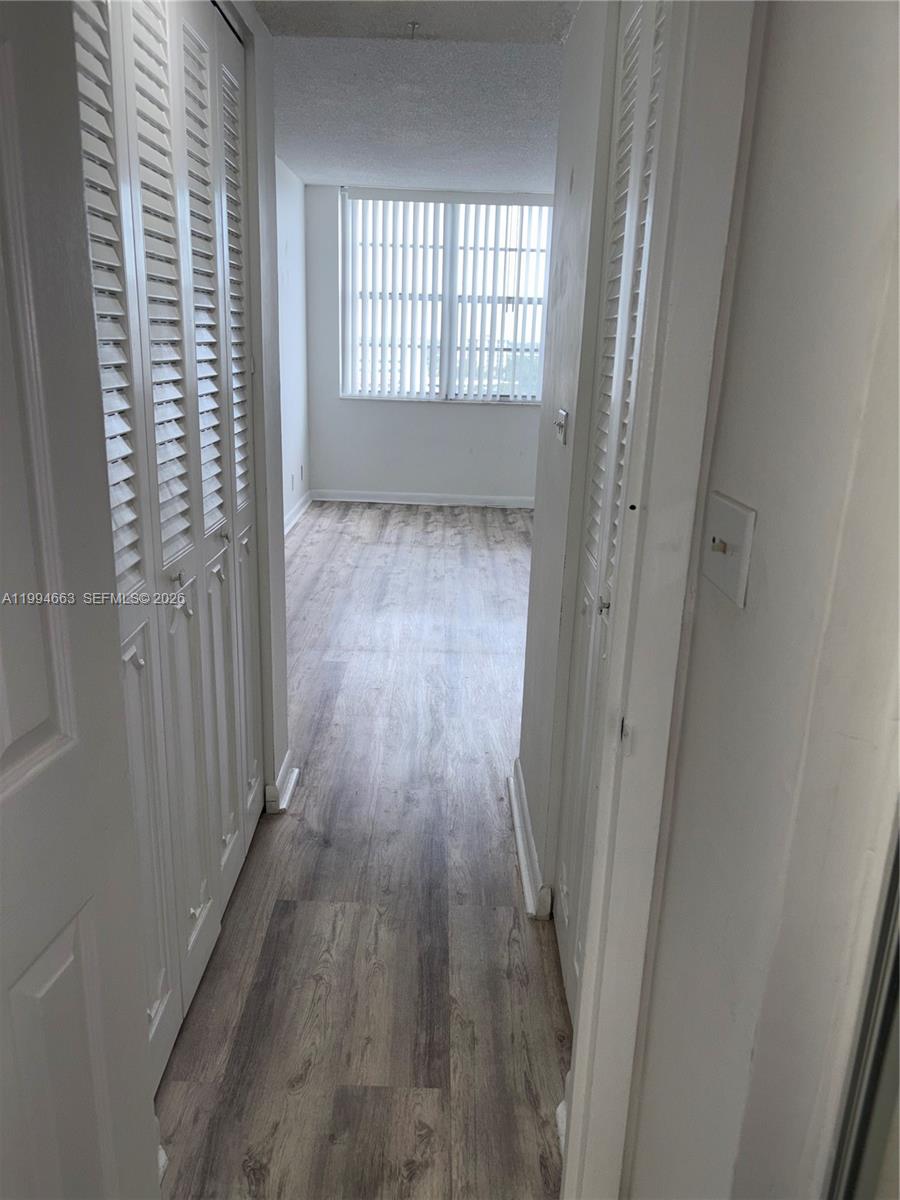 BAYVIEW TOWERS CONDO SOUT - Residential