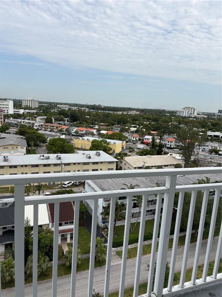 BAYVIEW TOWERS CONDO SOUT - Residential