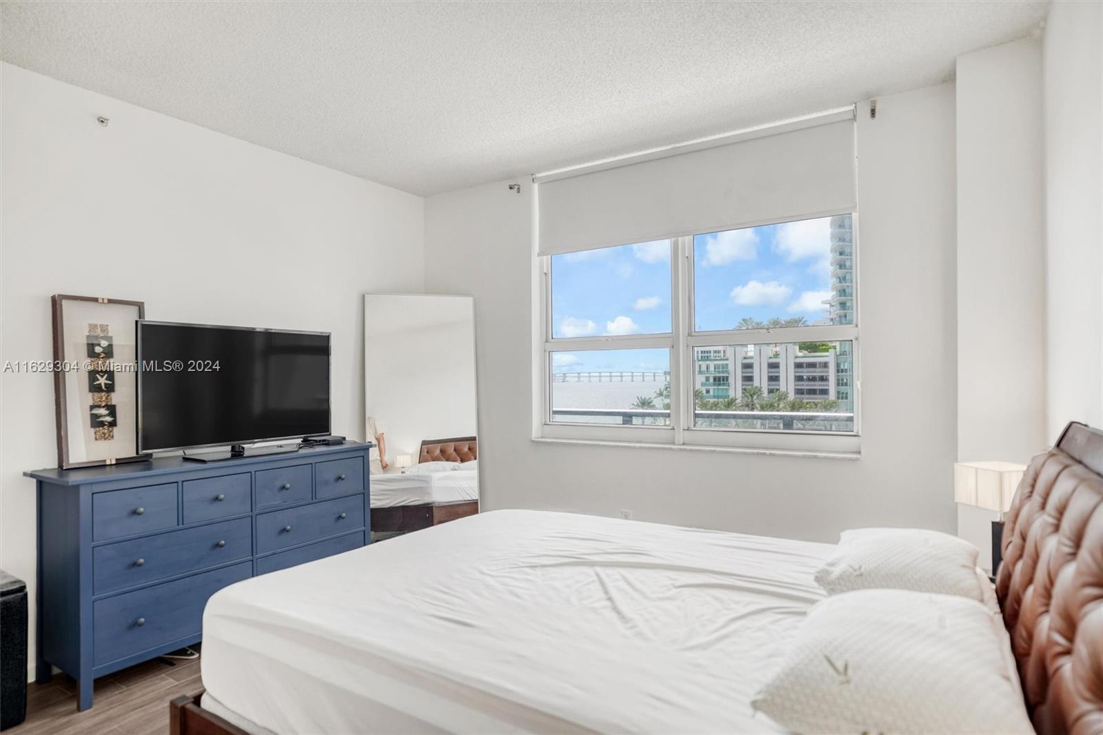 THE MARK ON BRICKELL COND - Residential