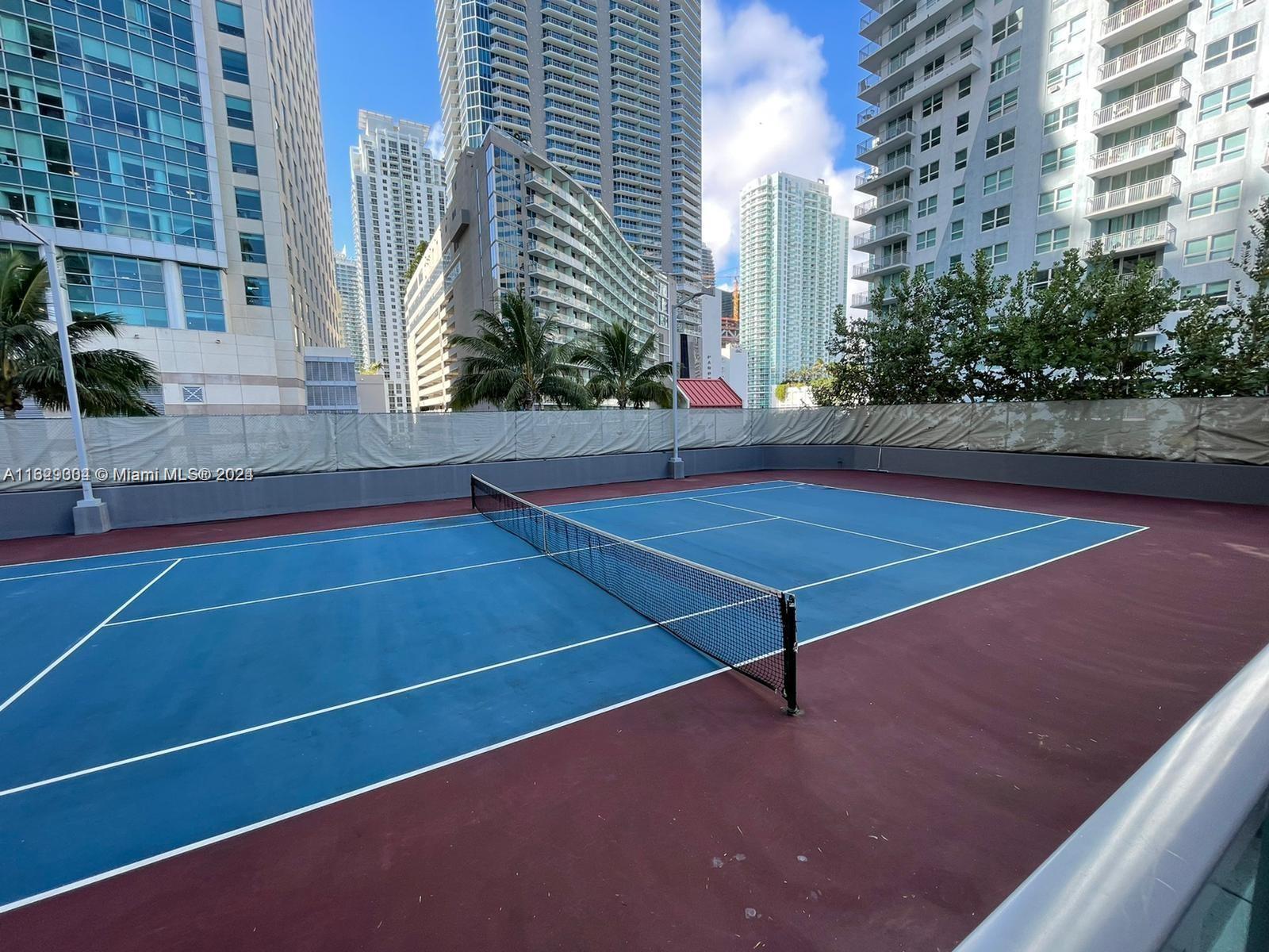 THE MARK ON BRICKELL COND - Residential