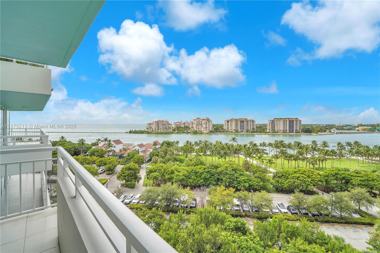 SOUTH POINTE TOWERS CONDO - Residential Lease