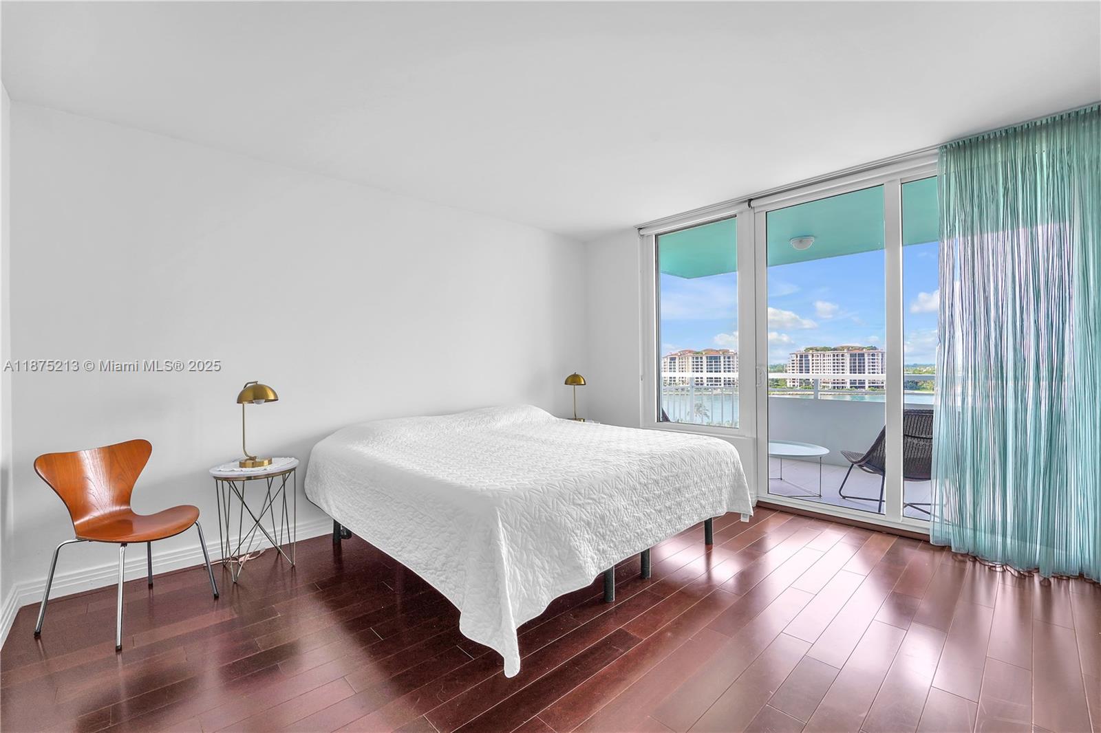 SOUTH POINTE TOWERS CONDO - Residential Lease