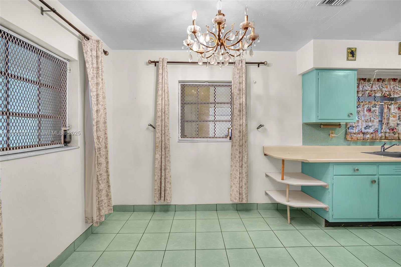 CAROL CITY - Residential