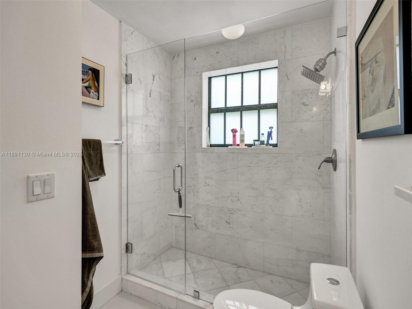 CORAL GABLES SEC K - Residential Lease