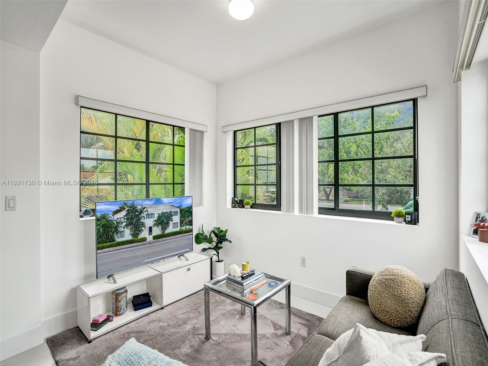 CORAL GABLES SEC K - Residential Lease