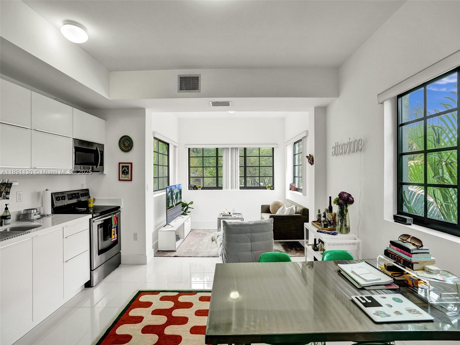 CORAL GABLES SEC K - Residential Lease