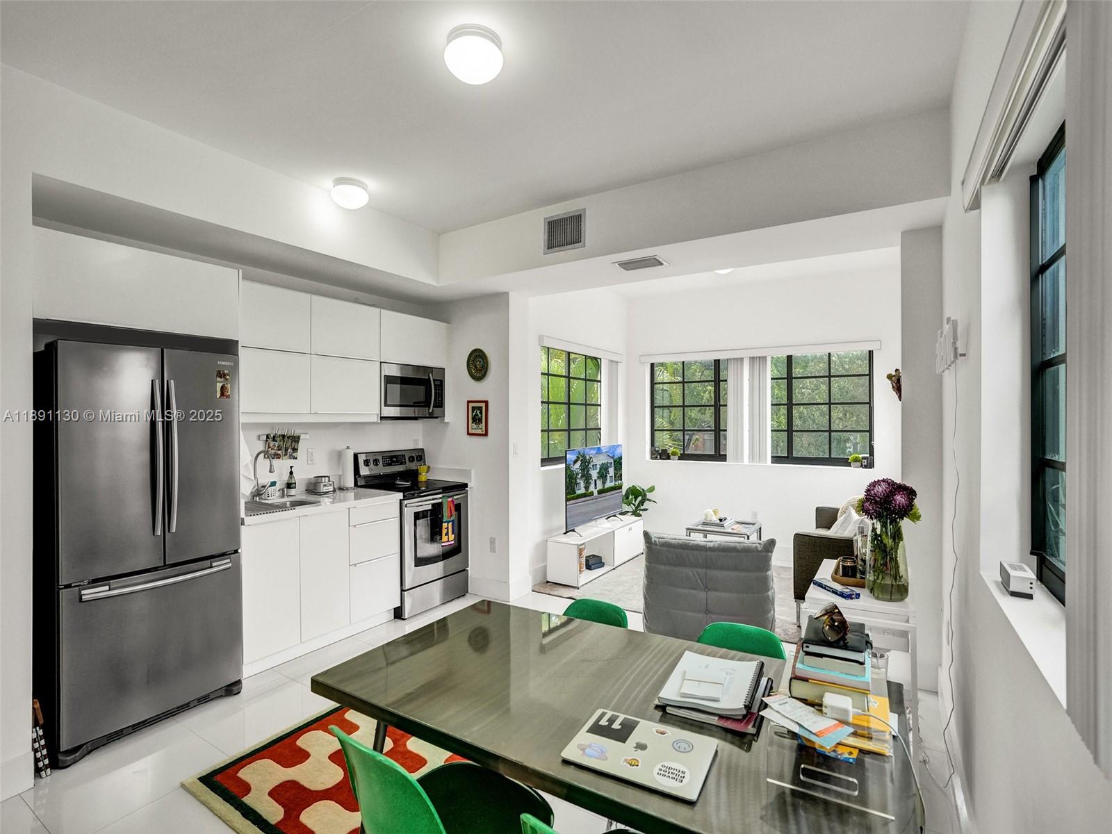 CORAL GABLES SEC K - Residential Lease