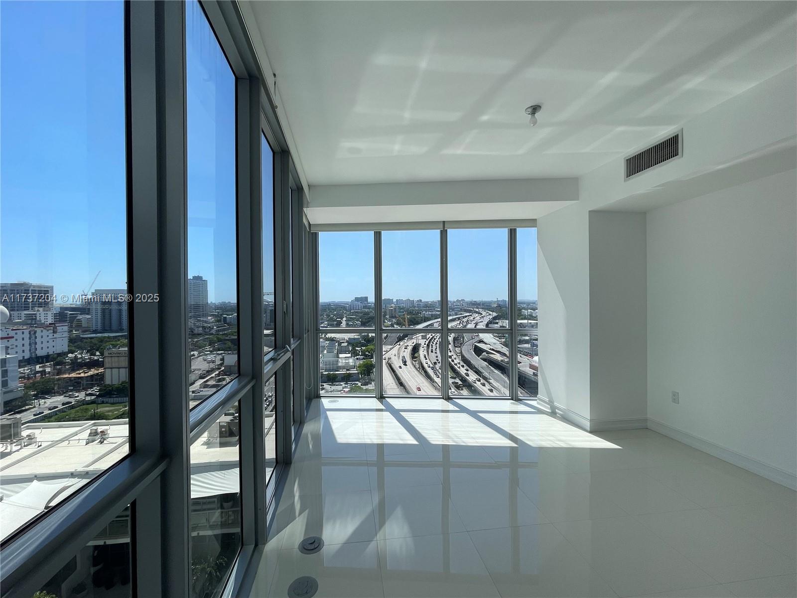 MARQUIS CONDO - Residential