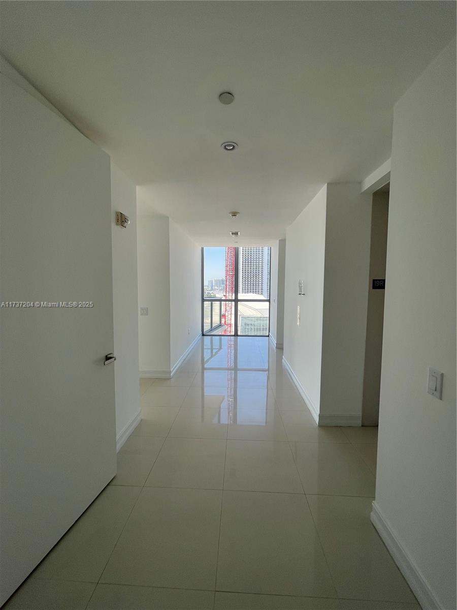 MARQUIS CONDO - Residential