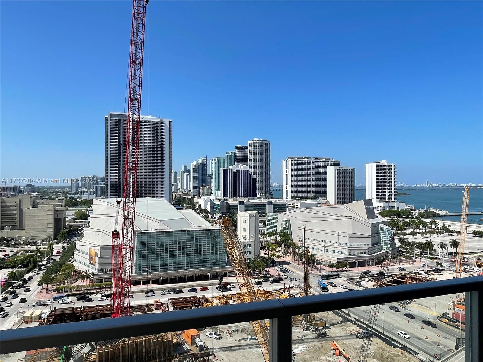 MARQUIS CONDO - Residential