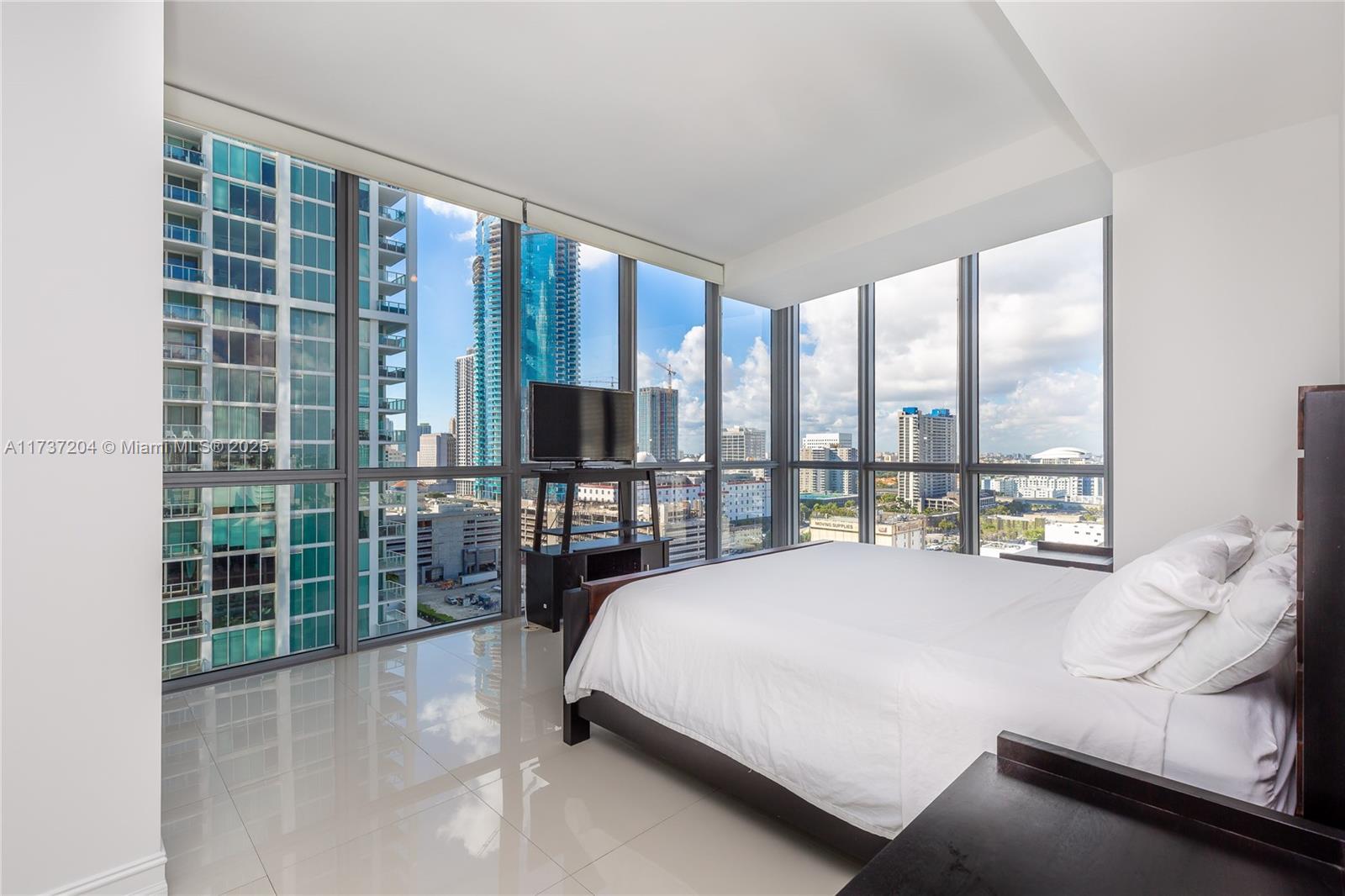 Property for Sale at 1100 Biscayne Blvd 1906, Miami, Broward County, Florida - Bedrooms: 2 
Bathrooms: 3  - $1,150,000