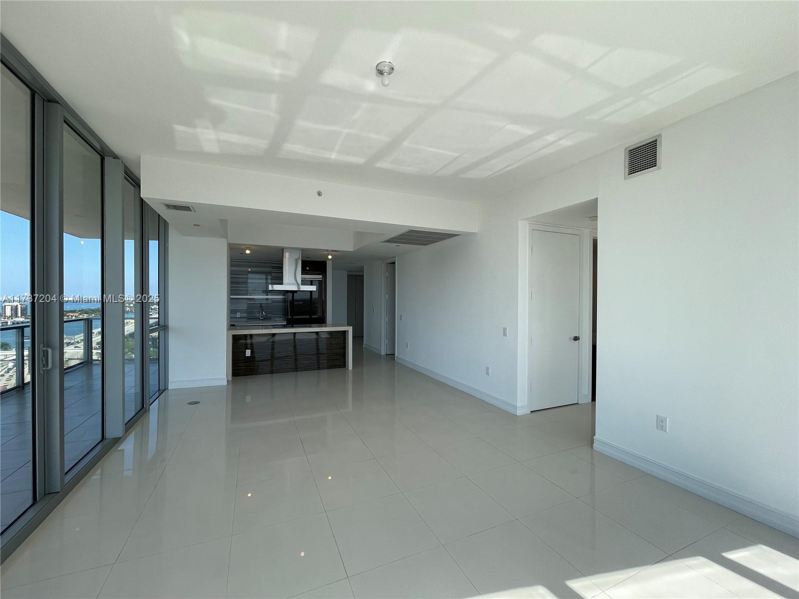 MARQUIS CONDO - Residential