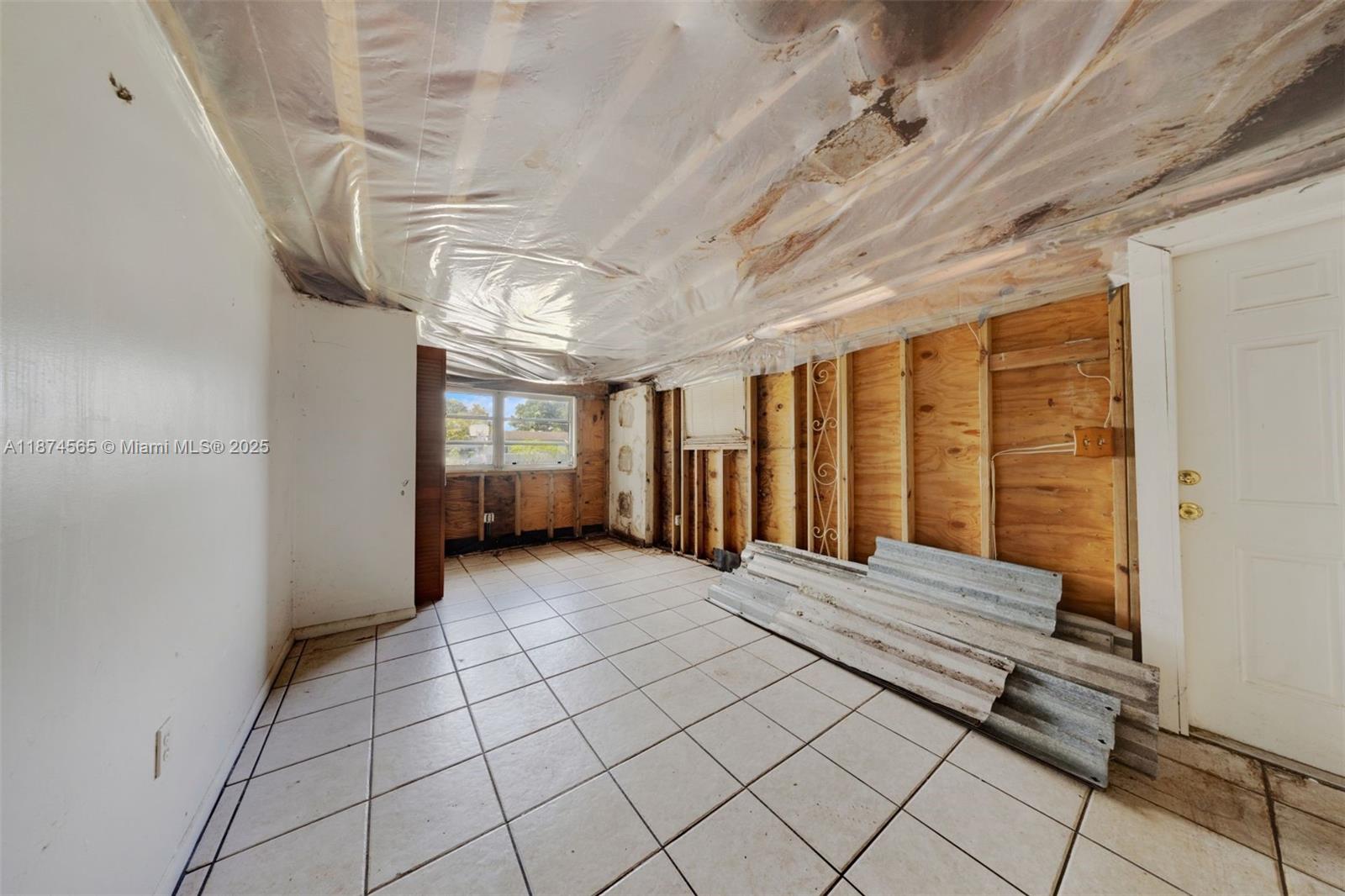 DRIFTWOOD ACRES NO 3 - Residential