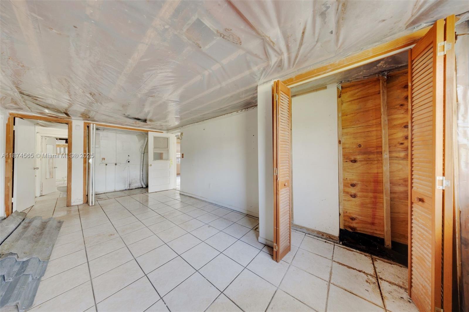 DRIFTWOOD ACRES NO 3 - Residential