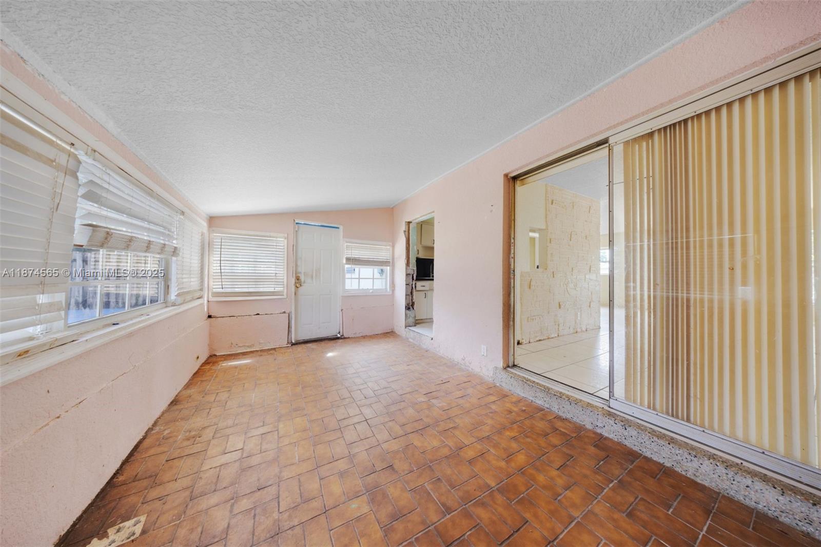 DRIFTWOOD ACRES NO 3 - Residential