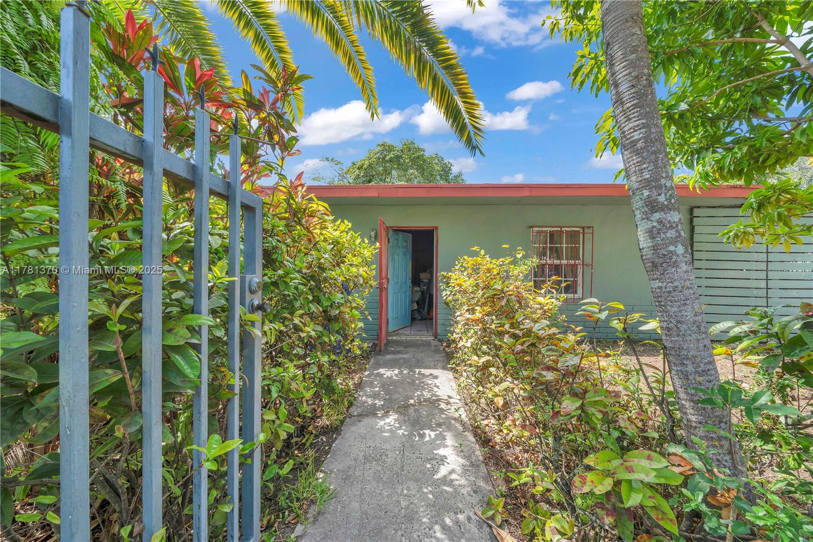 3220 Frow Ave, Miami, Broward County, Florida - 3 Bedrooms  
2 Bathrooms - 