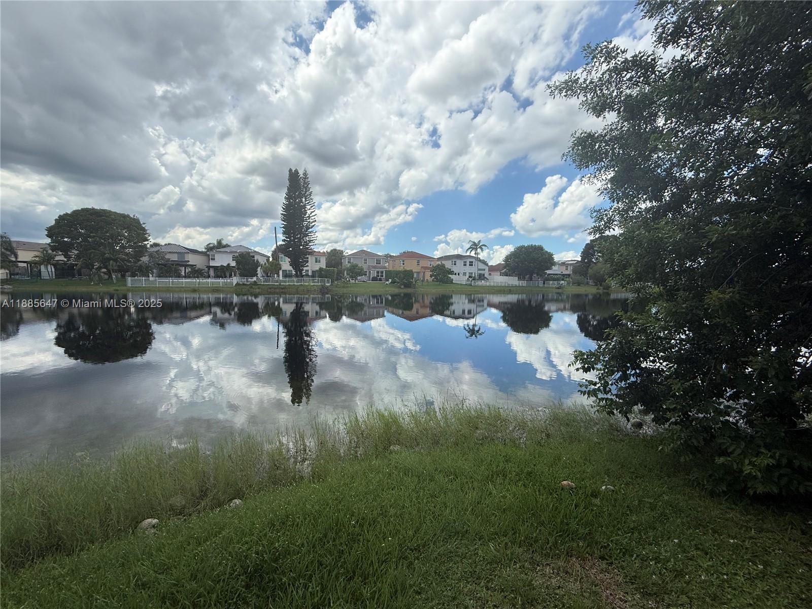 TOWNGATE - Residential