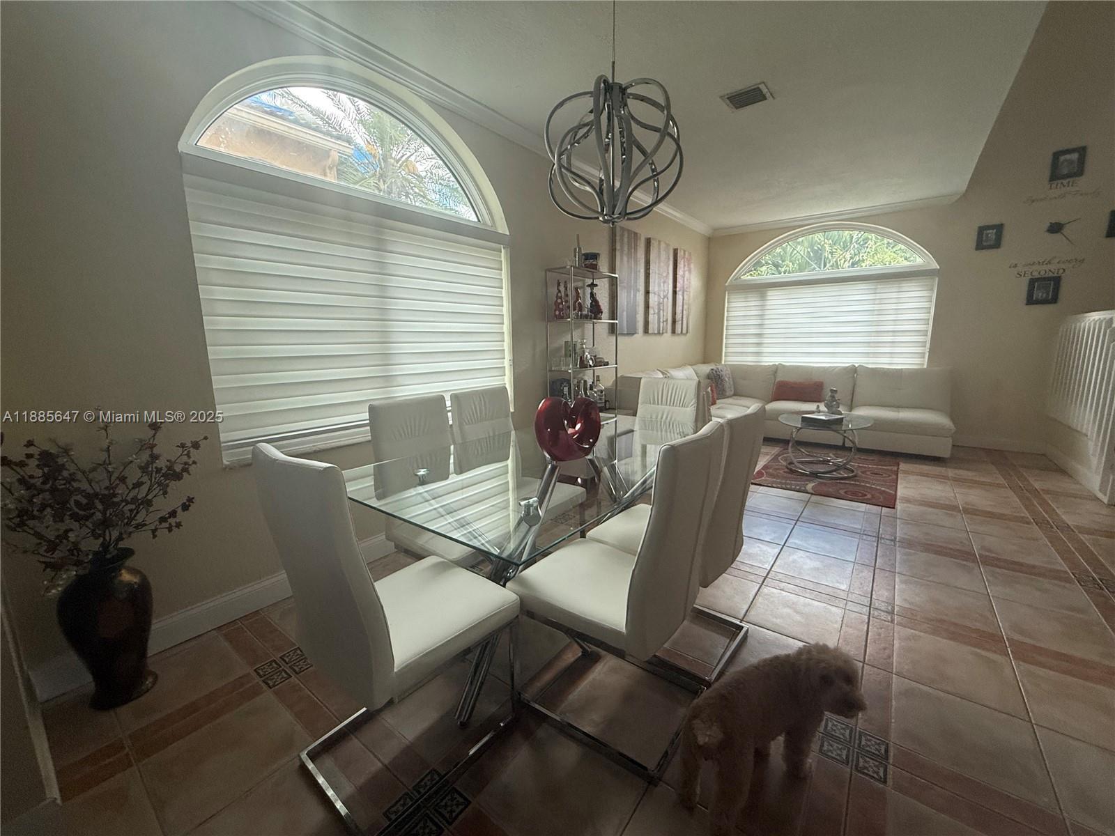 TOWNGATE - Residential