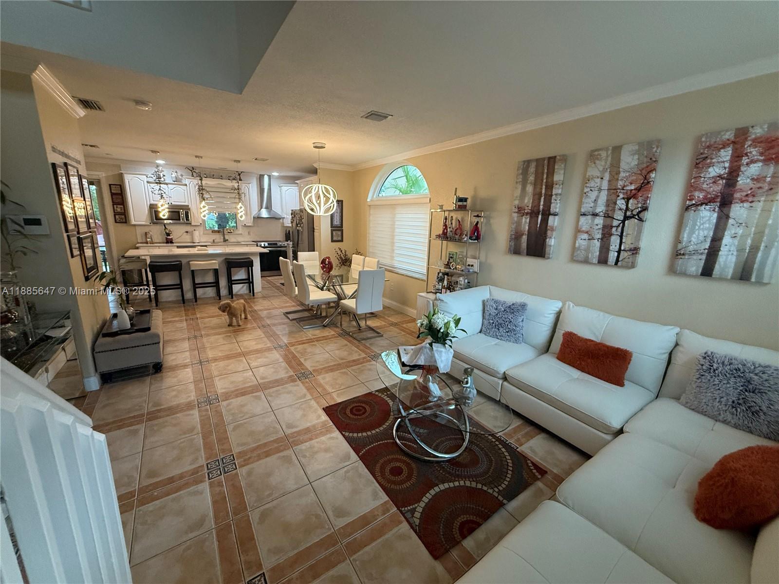 TOWNGATE - Residential