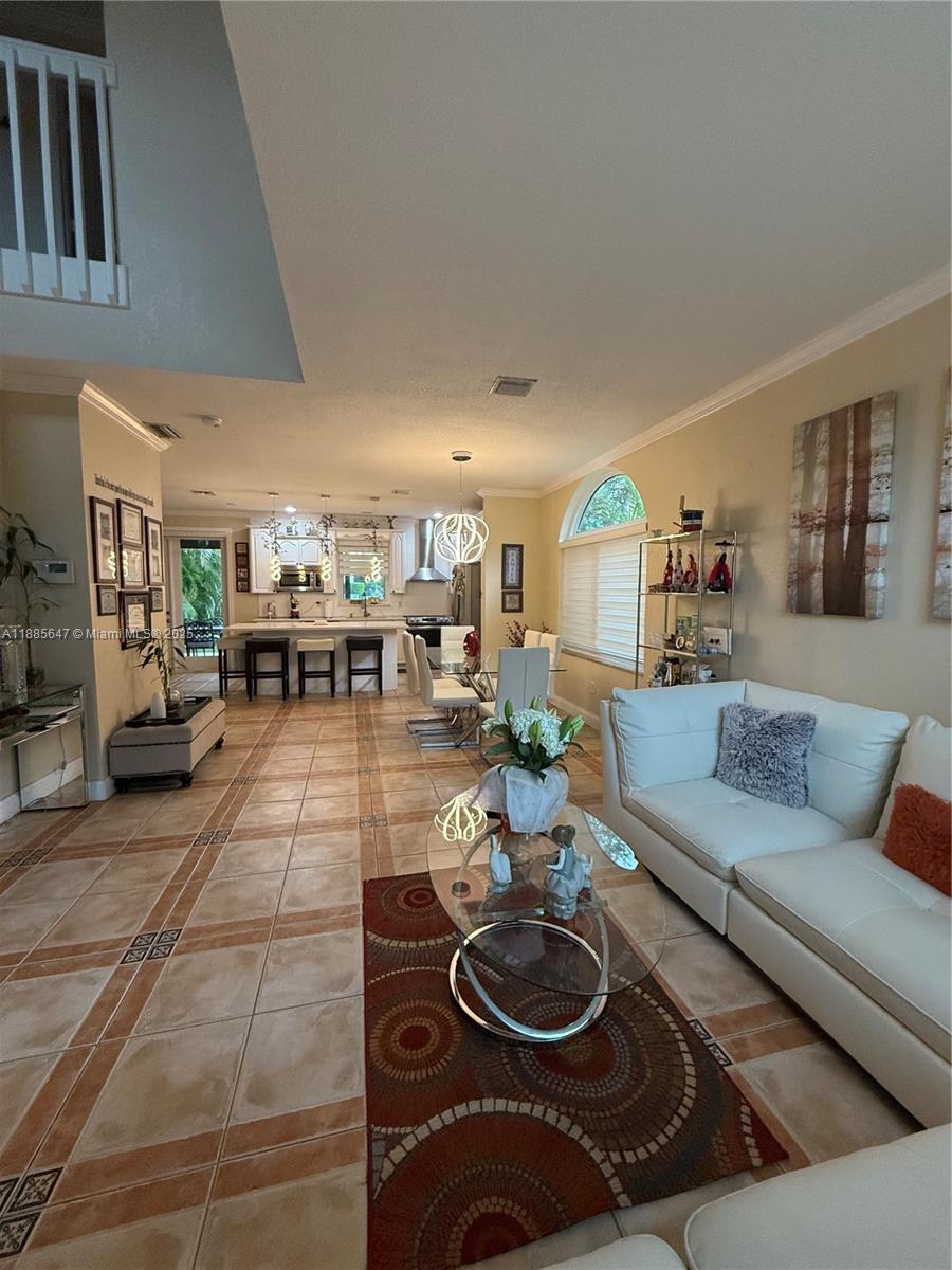 TOWNGATE - Residential