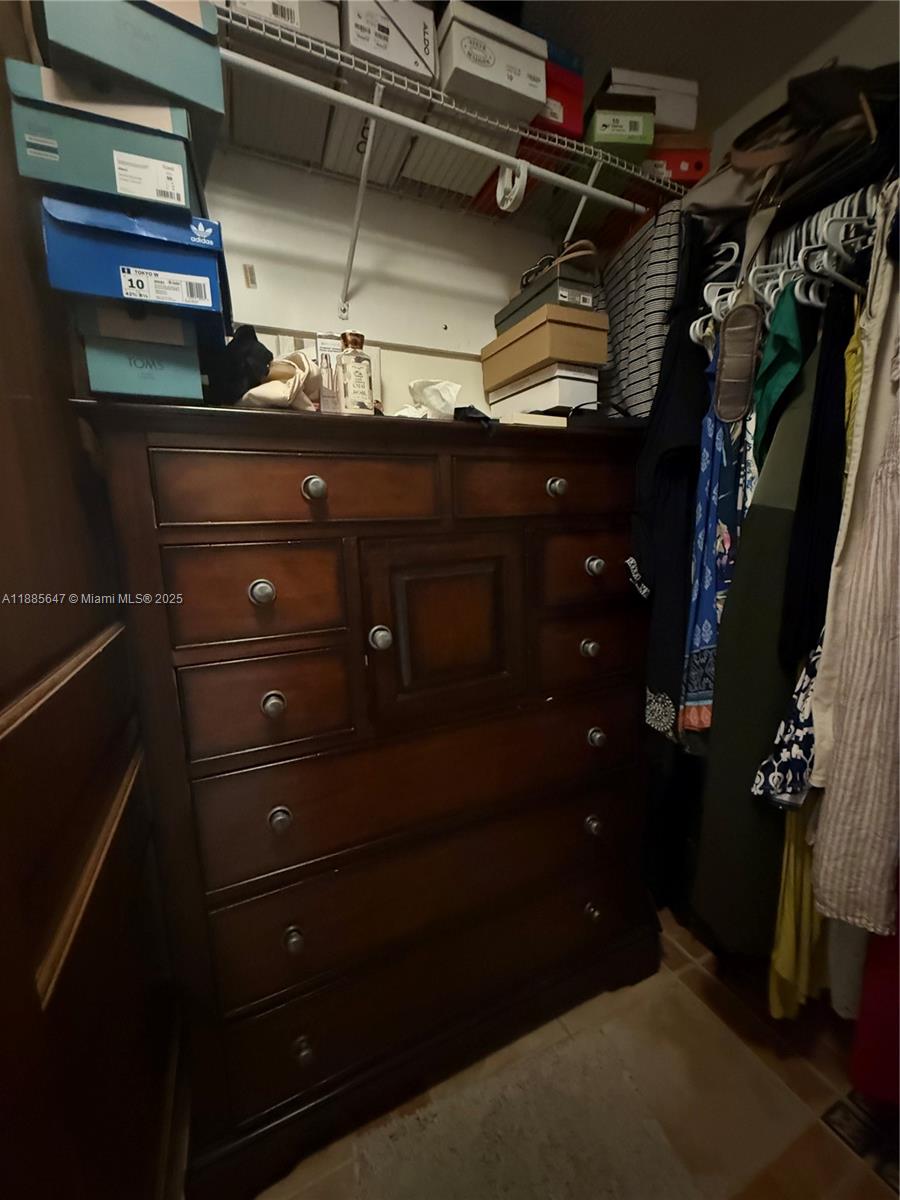 TOWNGATE - Residential