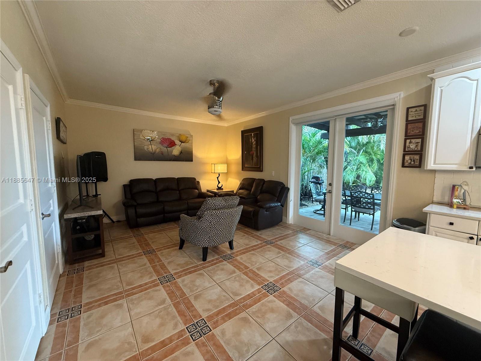 TOWNGATE - Residential