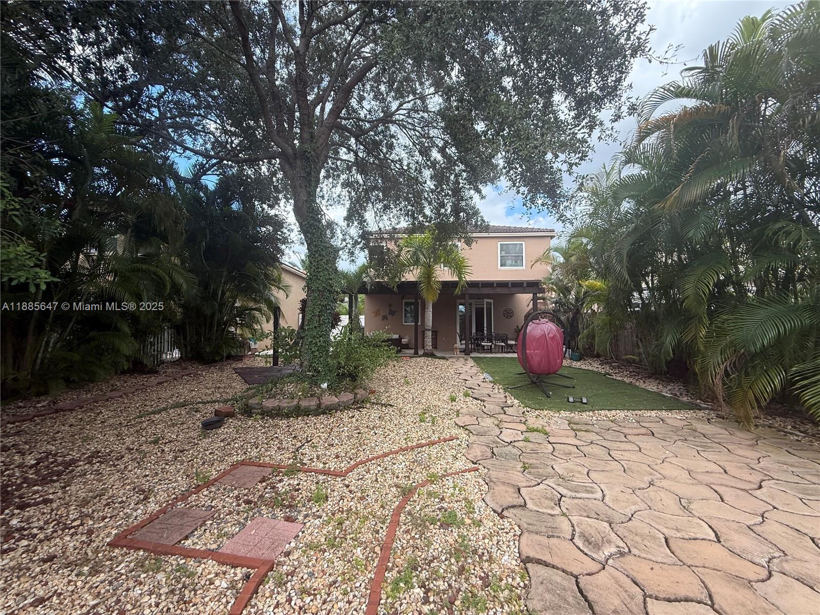 TOWNGATE - Residential