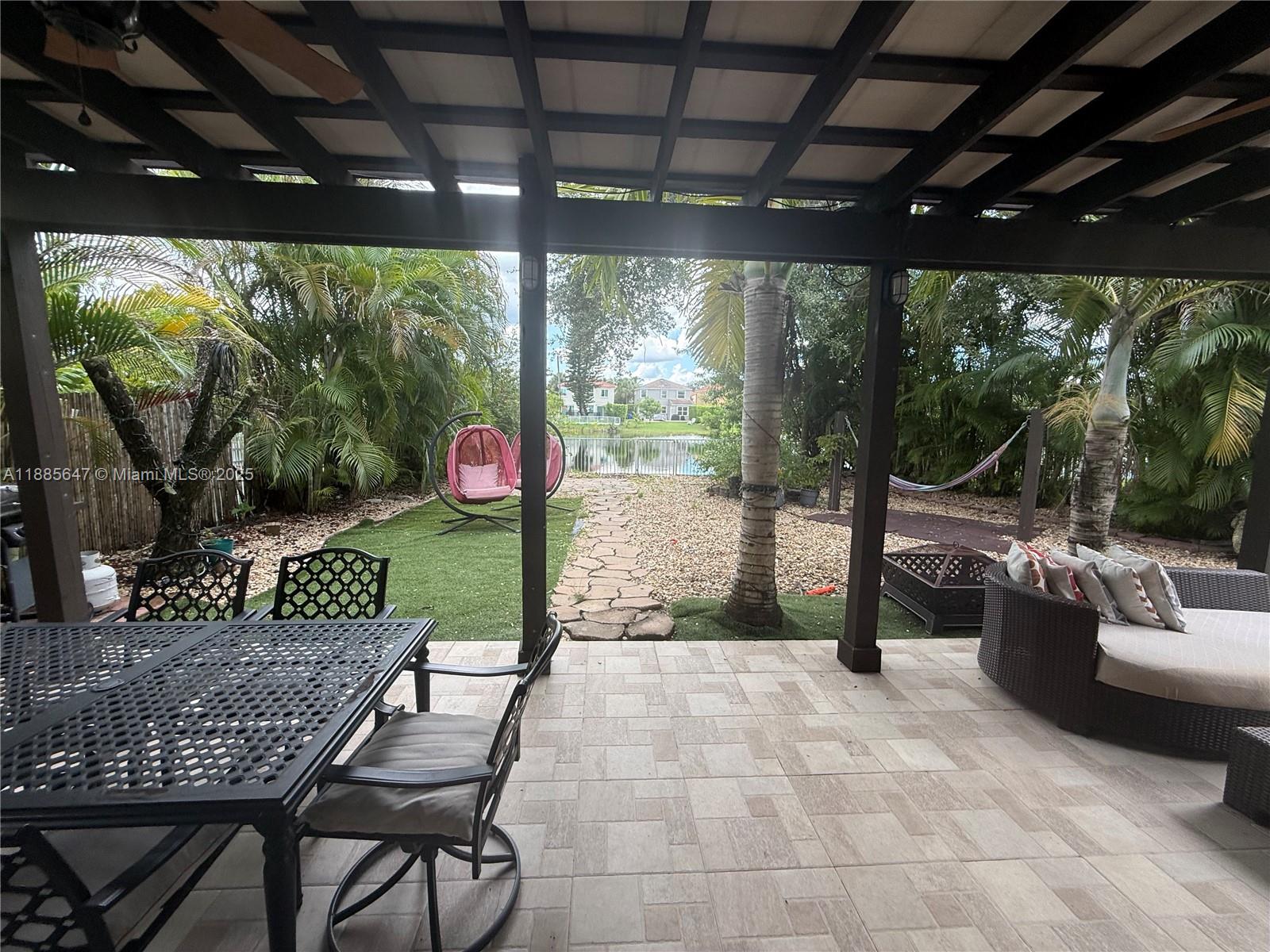 TOWNGATE - Residential