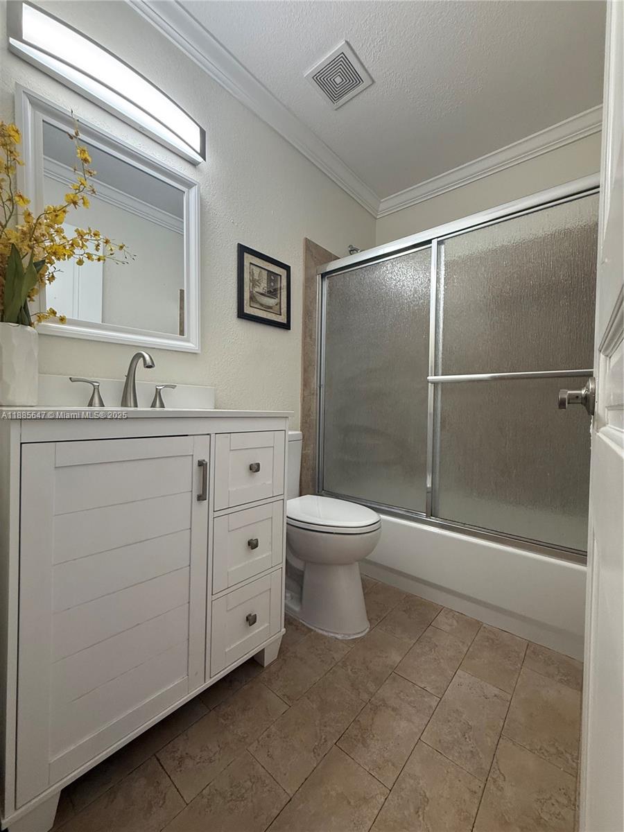 TOWNGATE - Residential